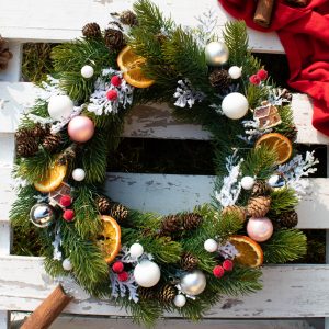 Wianek świąteczny – Śnieżny wianek nr 1, M