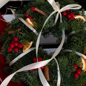 Wianek świąteczny żywy – CZERWONA JARZĘBINA, S-M