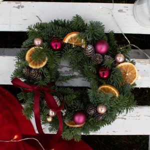 Wianek świąteczny żywy – RÓŻOWE BOMBKI, S-M